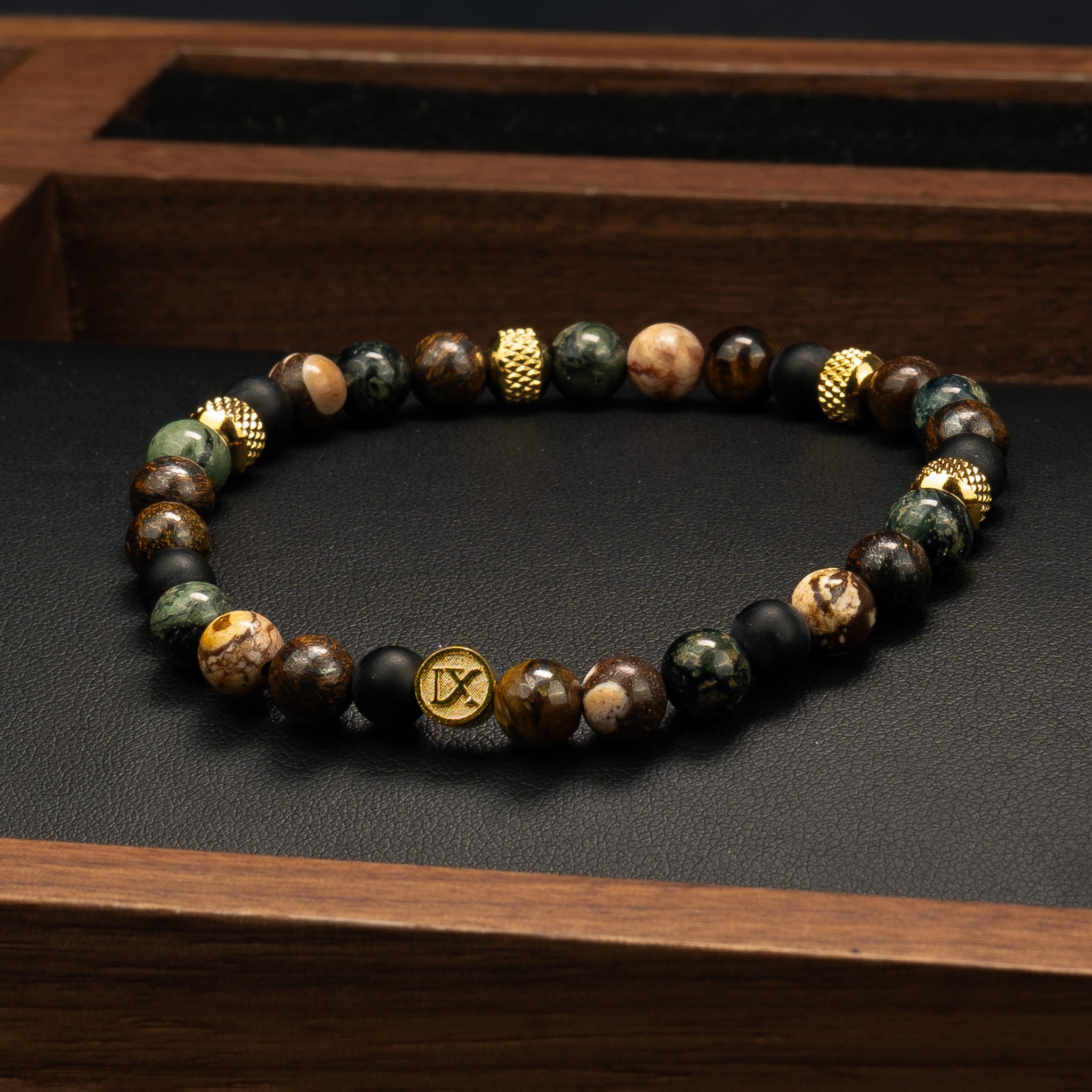 Stone bracelet - Golden Class