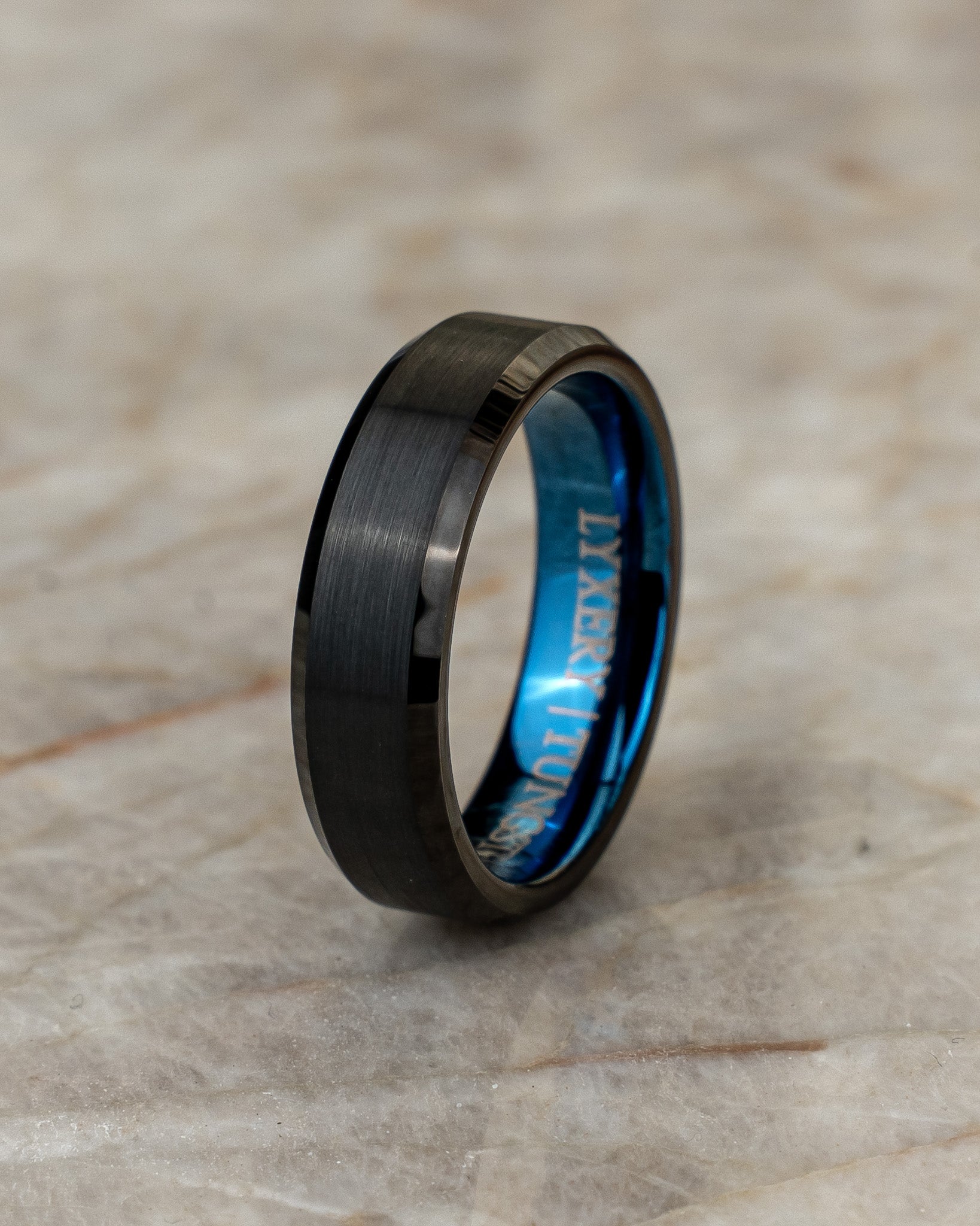 <tc>Ring -</tc> Slim Brushed Black
