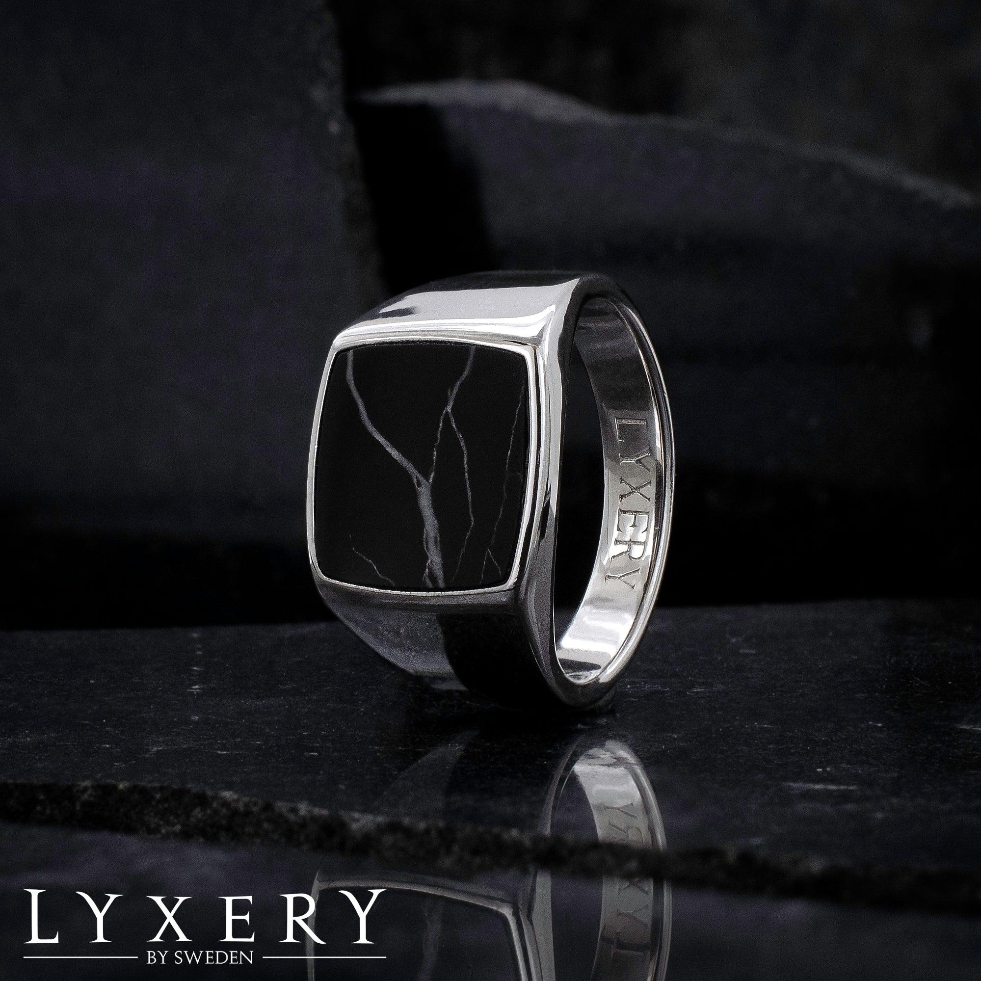 Klackring - Svart marmor - Ringar Herr - Lyxery By Sweden AB