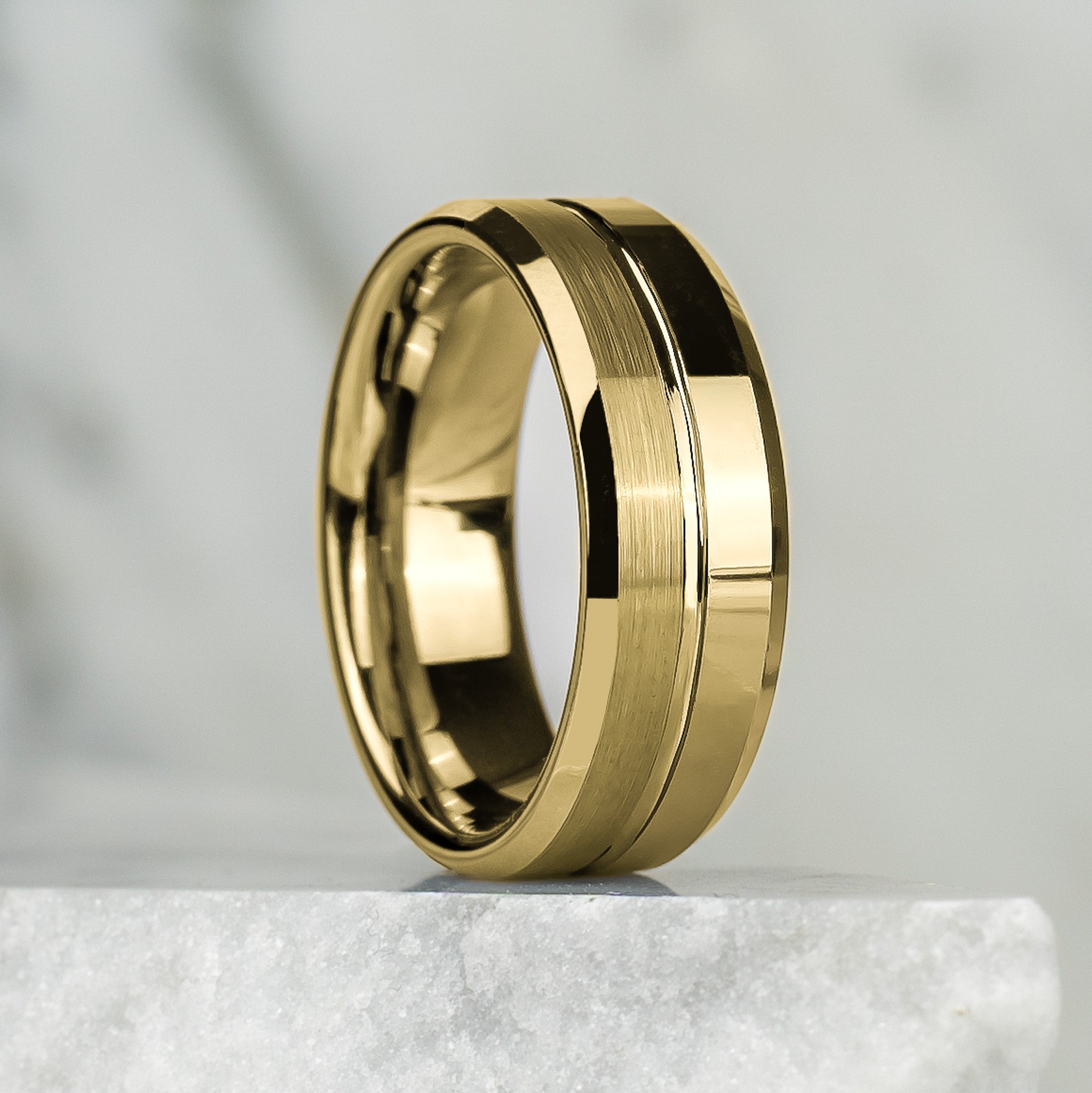 <tc>Ring -</tc> Imperial Gold