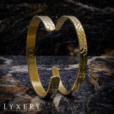 Cuff armband hamrad guld - Lyxery By Sweden AB