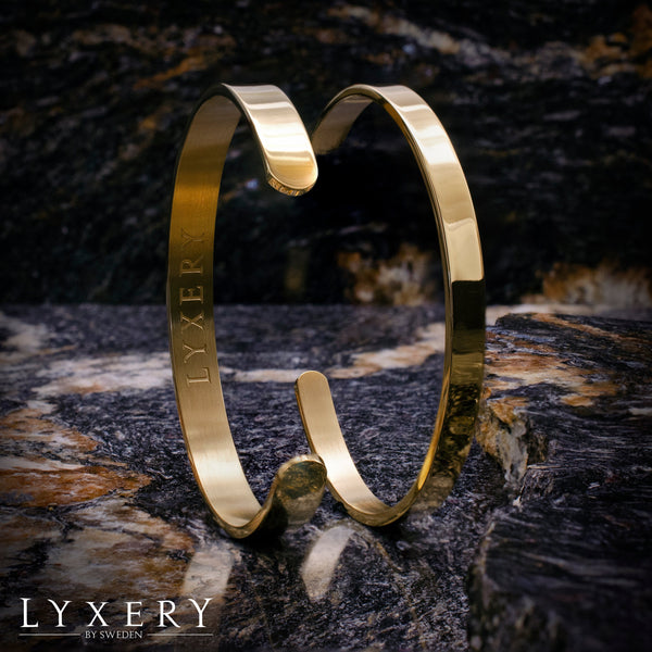Cuff armband polerad guld - Lyxery By Sweden AB